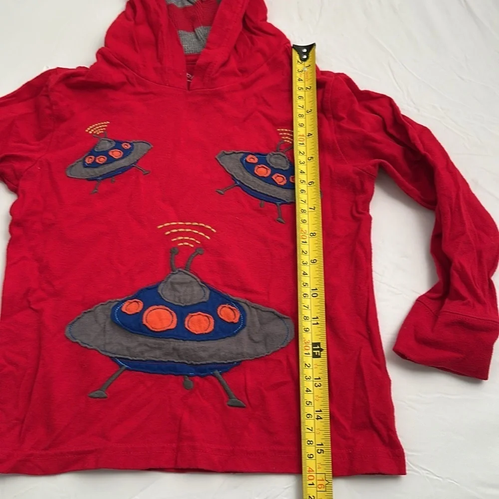 Gap red and green graphic print long sleeve hoodie t-shirts TWO SHIRTS